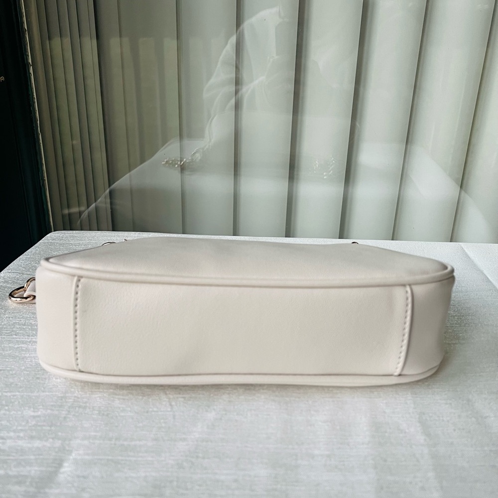 Juicy Couture Obsession Shoulder Bag - Angel White with Rhinestone Logo NWT - Picture 6 of 10
